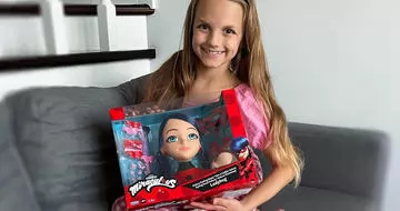 Крутая игрушка бренда Miraculous – кукла-манекен Леди Баг!