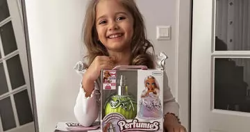 Perfumies – яркие флакончики, которые превращаются в куколок!
