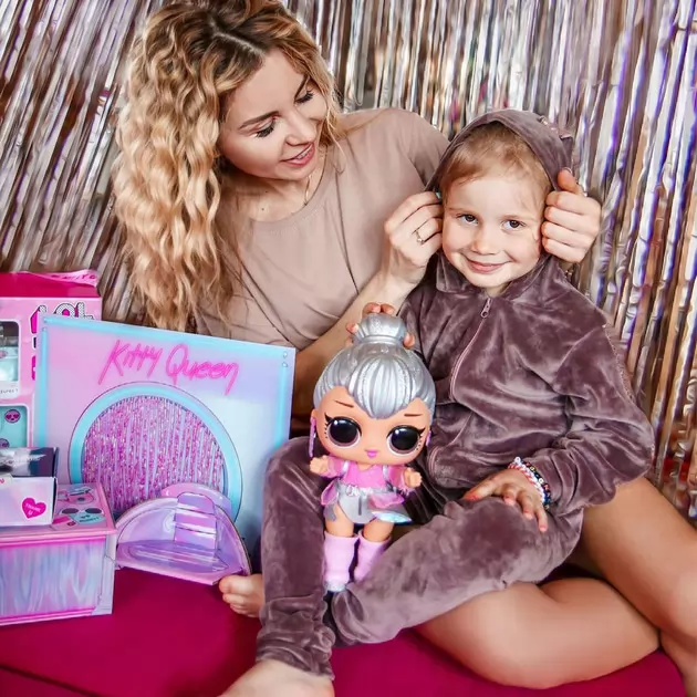Набор с мега-куклой L.O.L. Surprise! серии Big B.B.Doll" – Королева Китти"