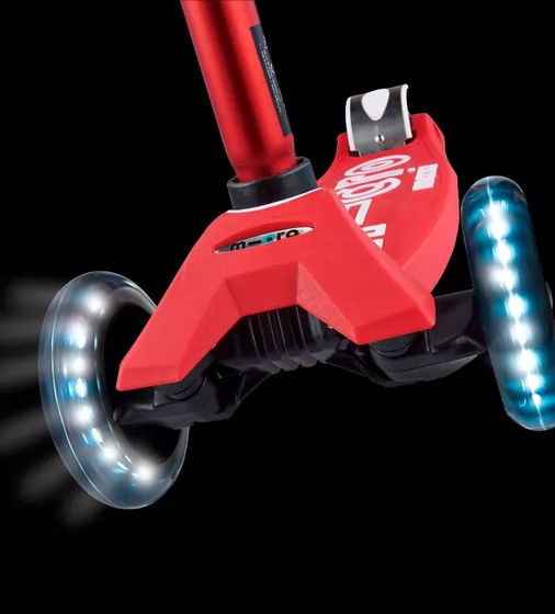 Самокат MICRO  серии Maxi Deluxe LED" – Красный" - MMD068_6.jpg - № 6