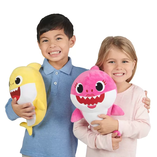 Интерактивная мягкая игрушка BABY SHARK - Мама Акуленка (30 cm)