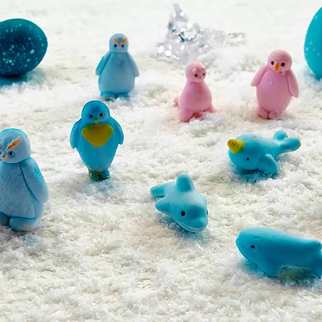Растущая игрушка в яйце «Penguin Еggs» - Пингвины и друзья (12 шт., в дисплее)