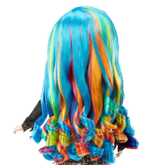 Коллекционная мегакукла Rainbow High - Амайя на подиуме