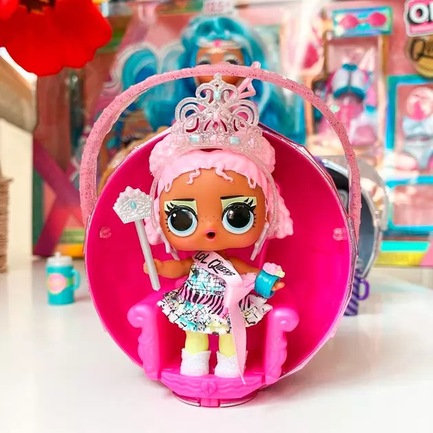 Игровой набор с куклой L.O.L. Surprise! серии Queens" – Королевы"