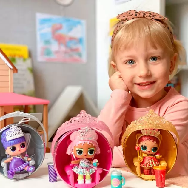 Игровой набор с куклой L.O.L. Surprise! серии Queens" – Королевы"