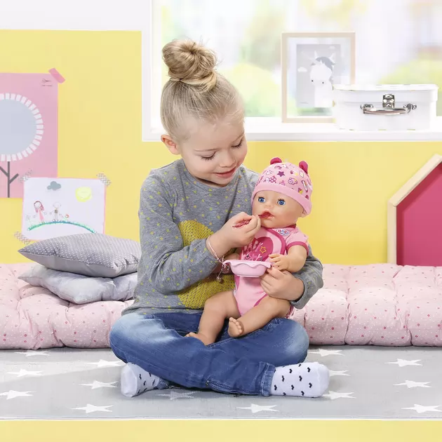 Кукла Baby Born Серии Нежные Объятия - Очаровательная Малышка