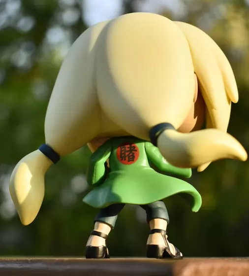 Игровая фигурка Funko POP! серии Наруто - Леди Цунаде - 46629_5.jpg - № 5
