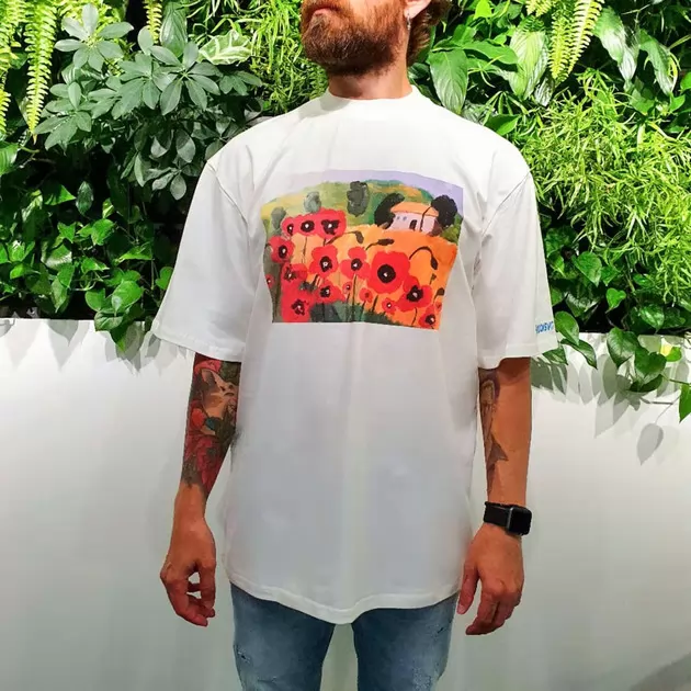 Патриотическая футболка коллекции Маки", L/XL унисекс оверсайз, белая"