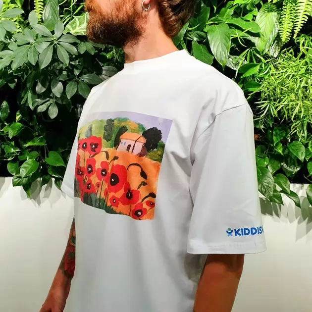 Патриотическая футболка коллекции Маки", L/XL унисекс оверсайз, белая"