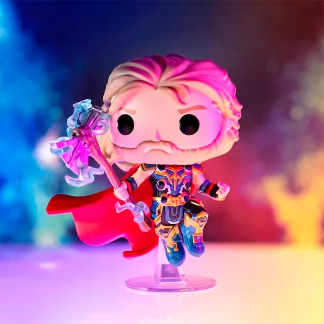 Игровая фигурка Funko POP! cерии Тор: Любовь и Гром" – Тор"