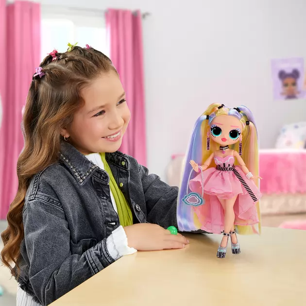 Игровой набор с куклой L.O.L. Surprise! серии O.M.G. Sunshine Makeover" – Большой сюрприз"