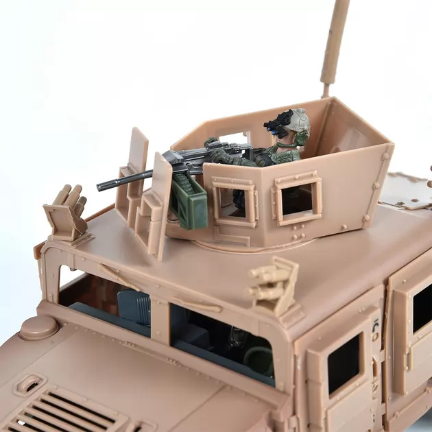 Игровой набор ELITE FORCE — БРОНЕАВТОМОБИЛЬ HUMVEE M1114 (машина, фигурка, аксесс.)