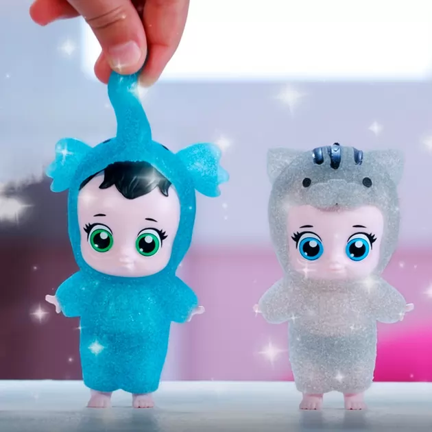 Коллекционная фигурка – Малыши в костюмчиках