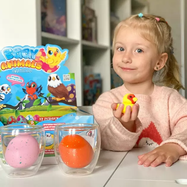 Растущая игрушка в яйце - Птички (12 шт, в дисп)