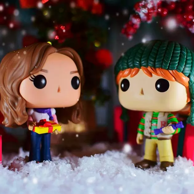 Игровая фигурка Funko Pop! серии Holiday" – Гермиона Грейнджер"