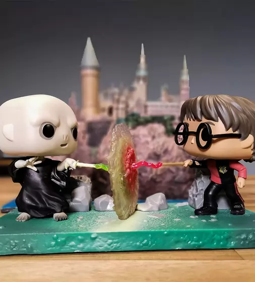 Игровая фигурка Funko Pop! Moment серии Гарри Поттер" – Гарри против Волан-де-Морта" - 48070_5.jpg - № 4