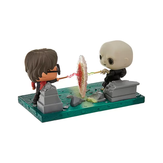 Игровая фигурка Funko Pop! Moment серии Гарри Поттер" – Гарри против Волан-де-Морта"