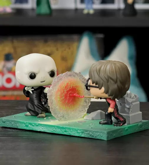 Игровая фигурка Funko Pop! Moment серии Гарри Поттер" – Гарри против Волан-де-Морта" - 48070_6.jpg - № 5