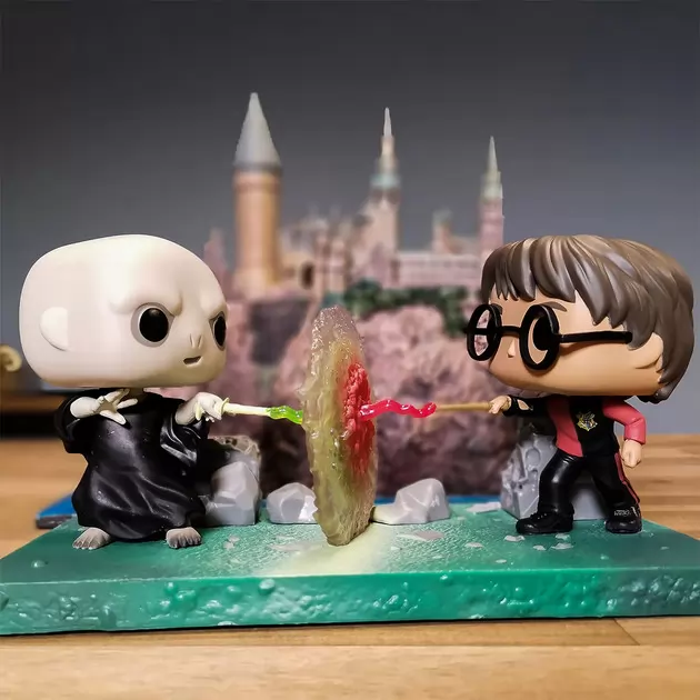 Игровая фигурка Funko Pop! Moment серии Гарри Поттер" – Гарри против Волан-де-Морта"