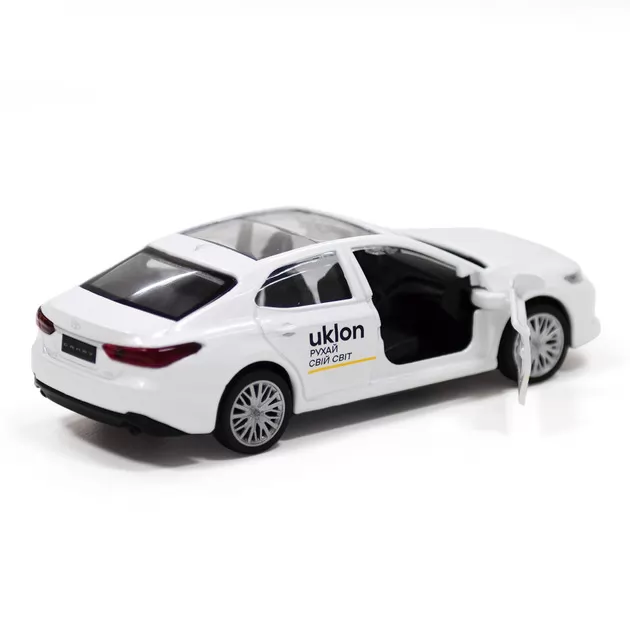 Автомодель - Toyota Camry Uklon (белый)