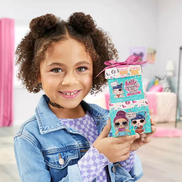 Игровой набор с куклой L.O.L. SURPRISE! серии Confetti Pop Birthday" – Сестричка-именинница"