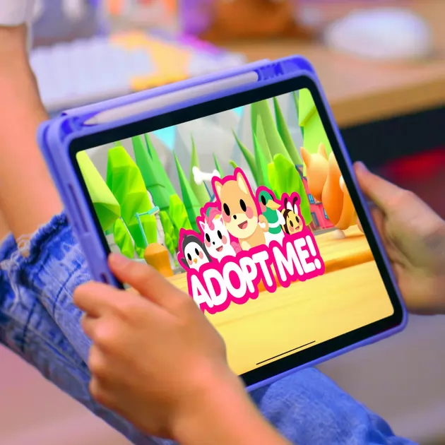 Мягкая игрушка-сюрприз в яйце Adopt ME! – Забавные зверюшки