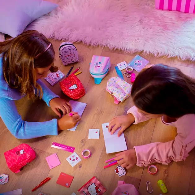 Коллекционная сумка-сюрприз Hello Kitty – Рок