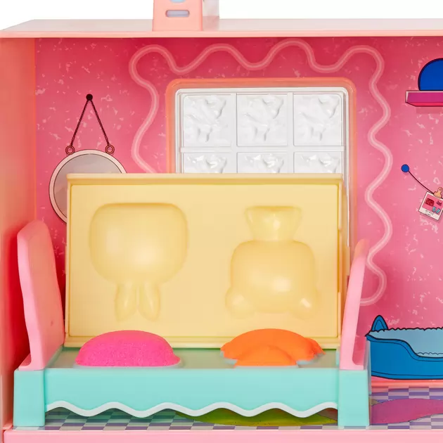 Игровой набор с куклой L.O.L. SURPRISE! серии Squish Sand" - Волшебный дом"