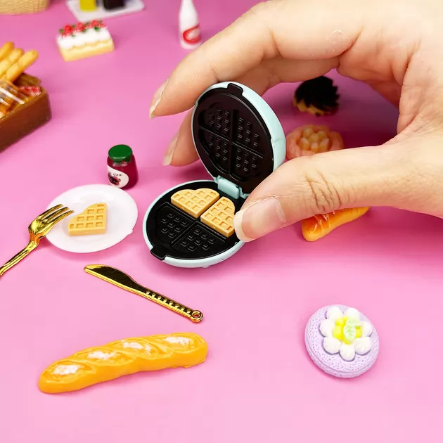 Игровой набор с сюрпризом Mini World - Пикник
