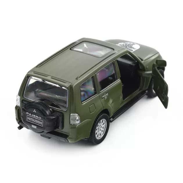Автомодель серии Шевроны Героев - Mitsubishi Pajero 4WD Tubro - 93 ОМБр""
