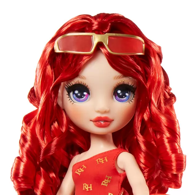 Кукла Rainbow High серии Swim & Style" - Руби (с акс.)"