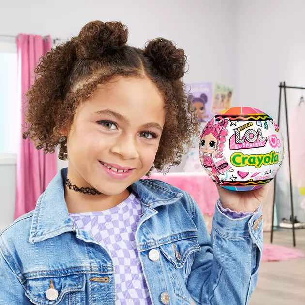 Игровой набор с куклой L.O.L. Surprise!  серии Loves Crayola""