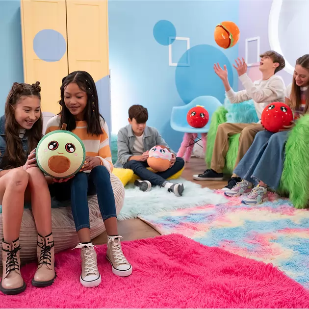 Игровой набор Biggies серии Little Foodies" - Клубника (надувная игрушка, насос)"