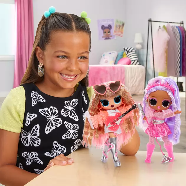 Игровой набор с куклой L.O.L. Surprise! серии Tweens Neon Pop" – Тея Старс"