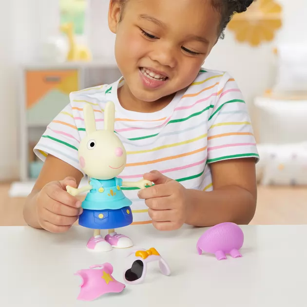 Игровой набор Peppa Figurines - Одень Ребекку