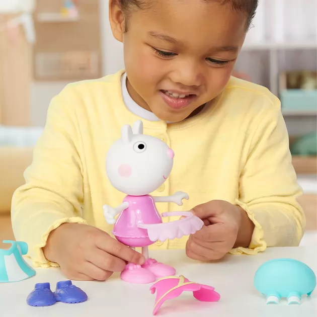 Игровой набор Peppa Figurines - Одень Сюзи