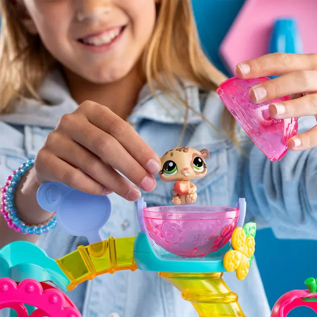 Игровой набор Littlest Pet Shop – Фабрика развлечений