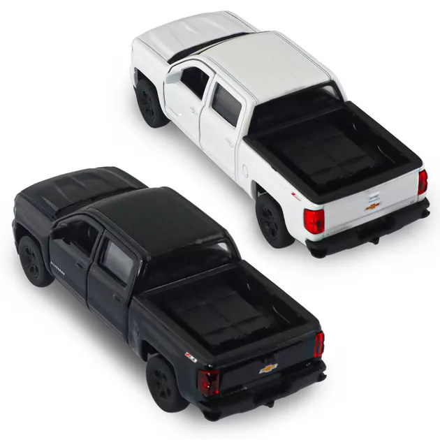 Автомодель - Chevrolet Silverado 2017 (перламутрово-белый, черный)