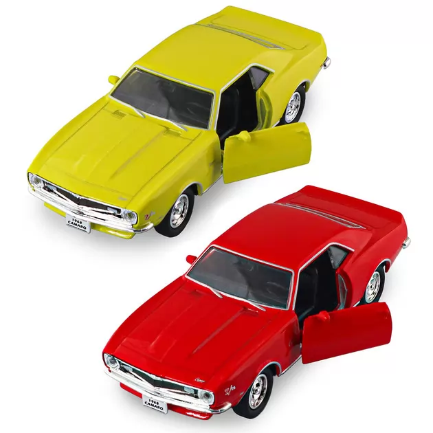 Автомодель - Chevrolet Camaro Z28 1968 (красный, желтый)