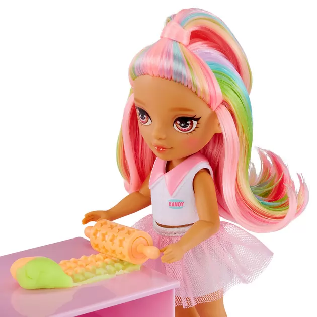 Игровой набор с куклой Rainbow High – Кондитерская Кенди