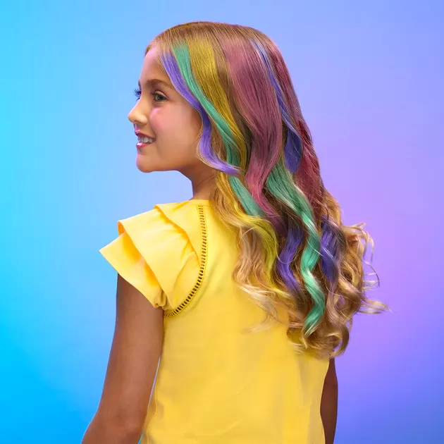 Игровой набор с куклой Rainbow High серии Мелки для волос и стиль – Амая