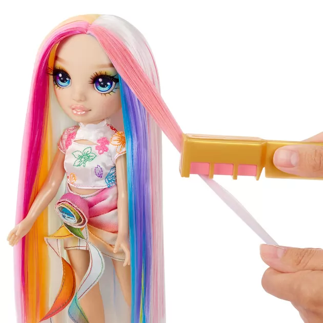 Игровой набор с куклой Rainbow High серии Мелки для волос и стиль – Амая