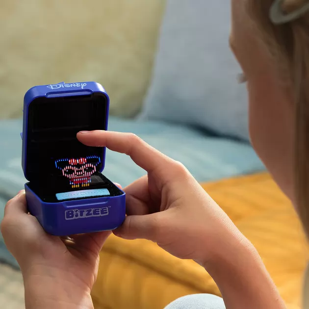 Интерактивная игрушка с виртуальными цифровыми героями Bitzee - Дисней