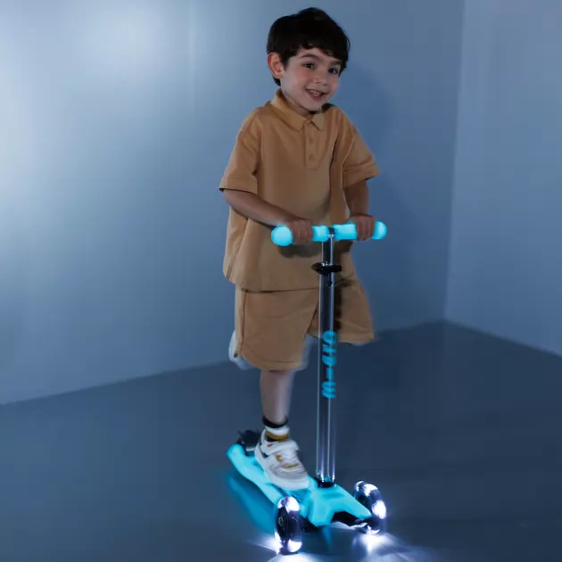 Самокат Micro серии Maxi Deluxe Glow LED" - Синий хрусталь"