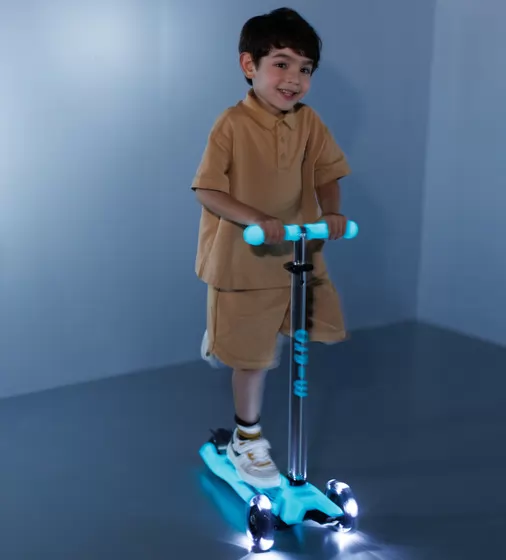 Самокат Micro серии Maxi Deluxe Glow LED" - Синий хрусталь" - MMD366_10.jpg - № 10