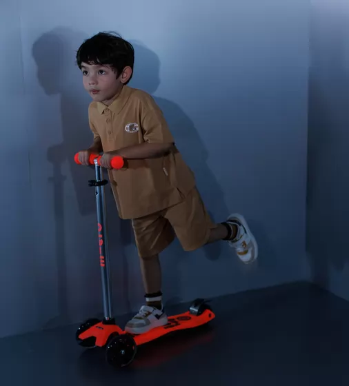 Самокат Micro серии Maxi Deluxe Glow LED" - Красная аура" - MMD368_10.jpg - № 10
