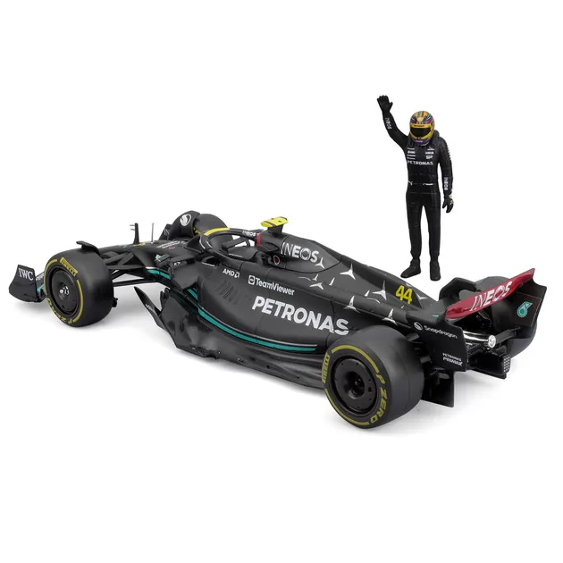 Автомодель с фигуркой - Mercedes-AMG F1 W14 E Performance (1:24)