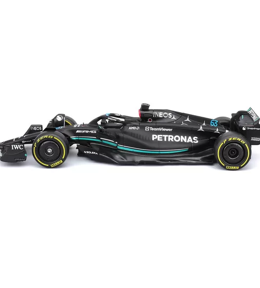 Автомодель с фигуркой - Mercedes-AMG F1 W14 E Performance (1:24) - 18-28037_8.jpg - № 8