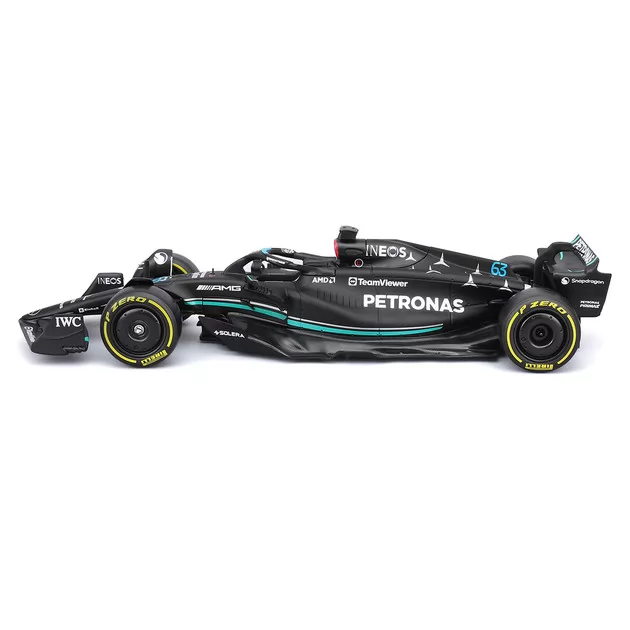 Автомодель с фигуркой - Mercedes-AMG F1 W14 E Performance (1:24)