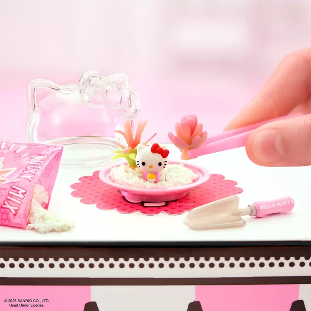 Игровой набор Miniverse серии Sanrio S2 – Создай стиль вместе с Хеллоу Китти и друзьями